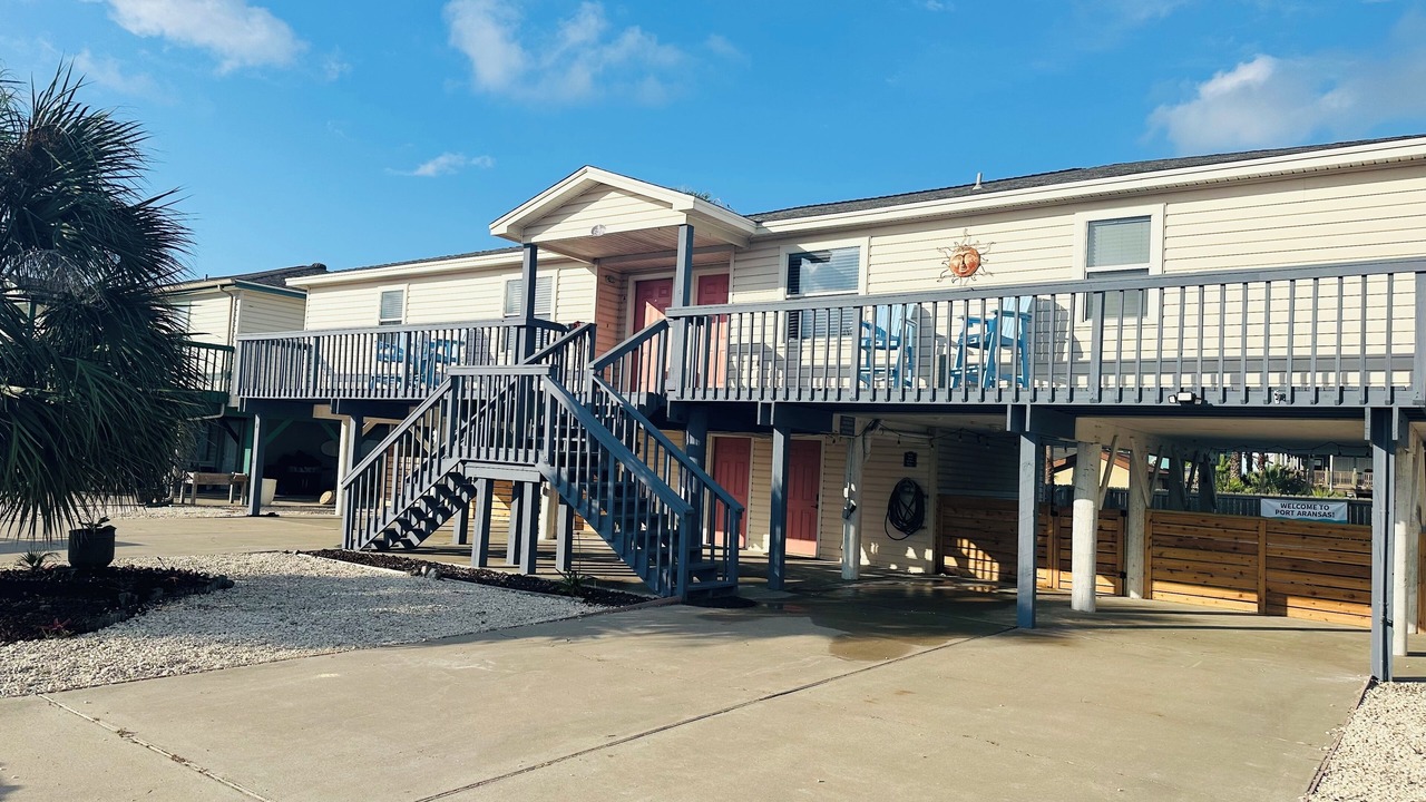 Photo of Outdoor in Leeward Sands