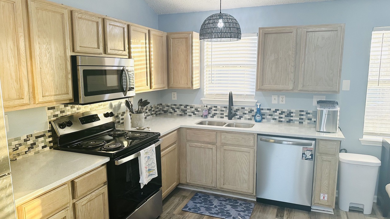 Photo of Kitchen in Leeward Sands