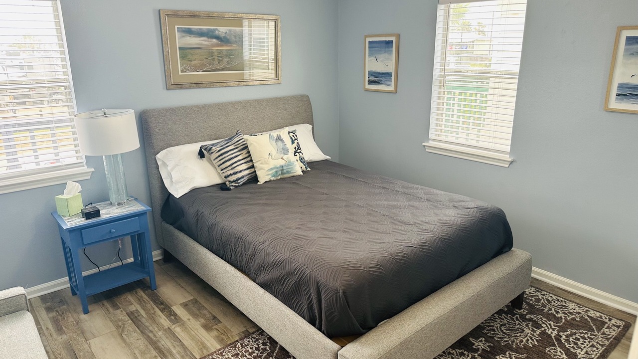 Photo of Bedroom in Leeward Sands