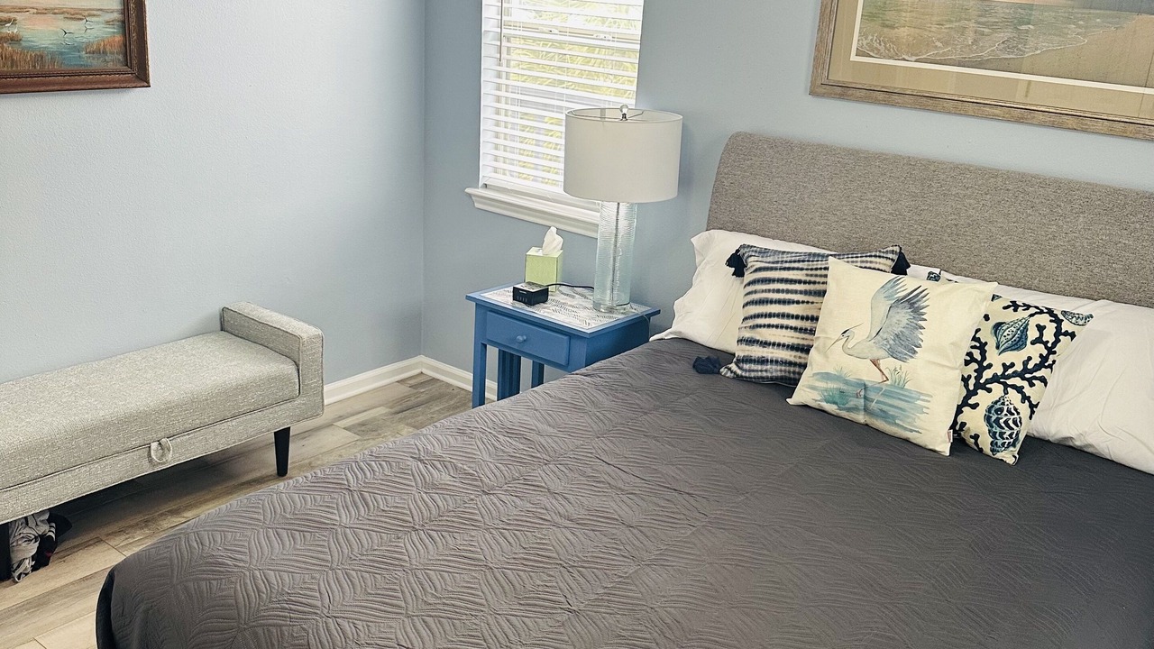 Photo of Bedroom in Leeward Sands