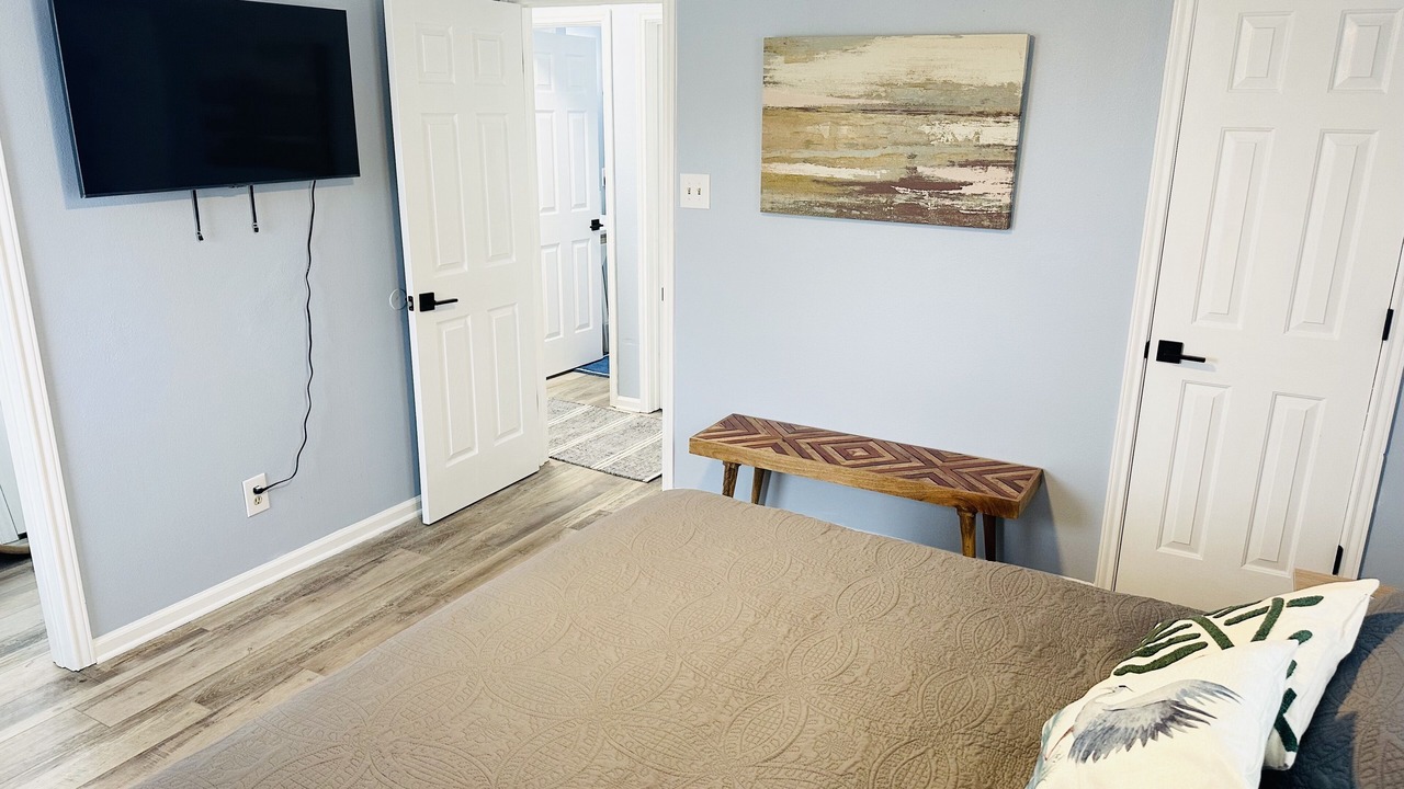 Photo of Bedroom in Leeward Sands