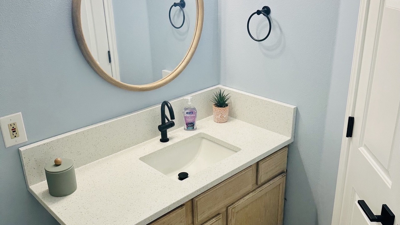 Photo of Bathroom in Leeward Sands