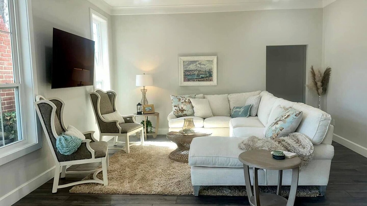 Photo of Livingroom in Lindale