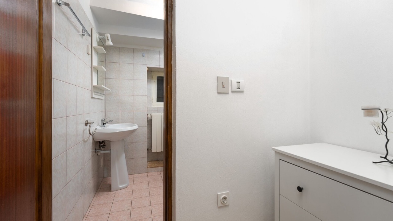 Photo of Bathroom in Brsec