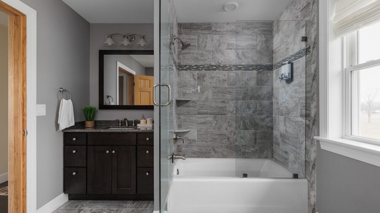 Photo of Bathroom in Frontenac