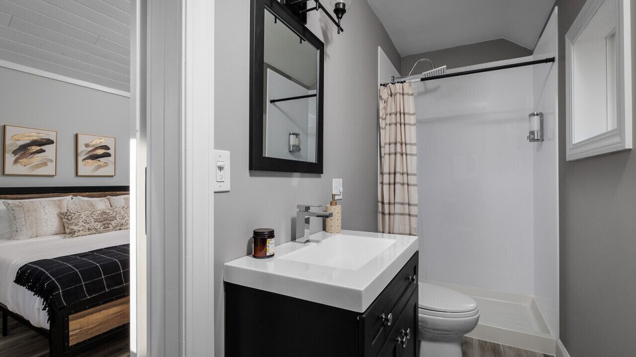 Photo of Bathroom in Frontenac