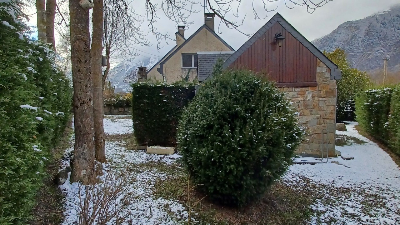 Photo of Outdoor in Bourisp