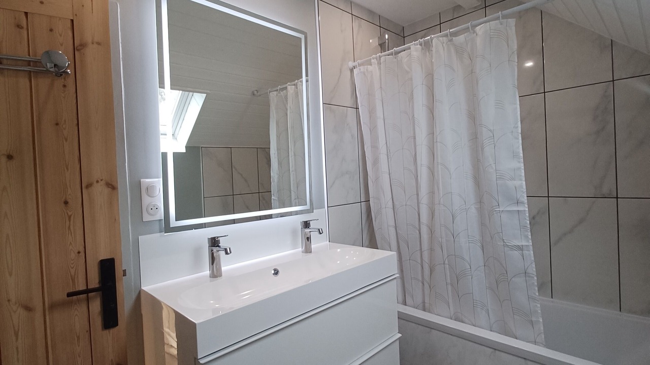 Photo of Bathroom in Bourisp