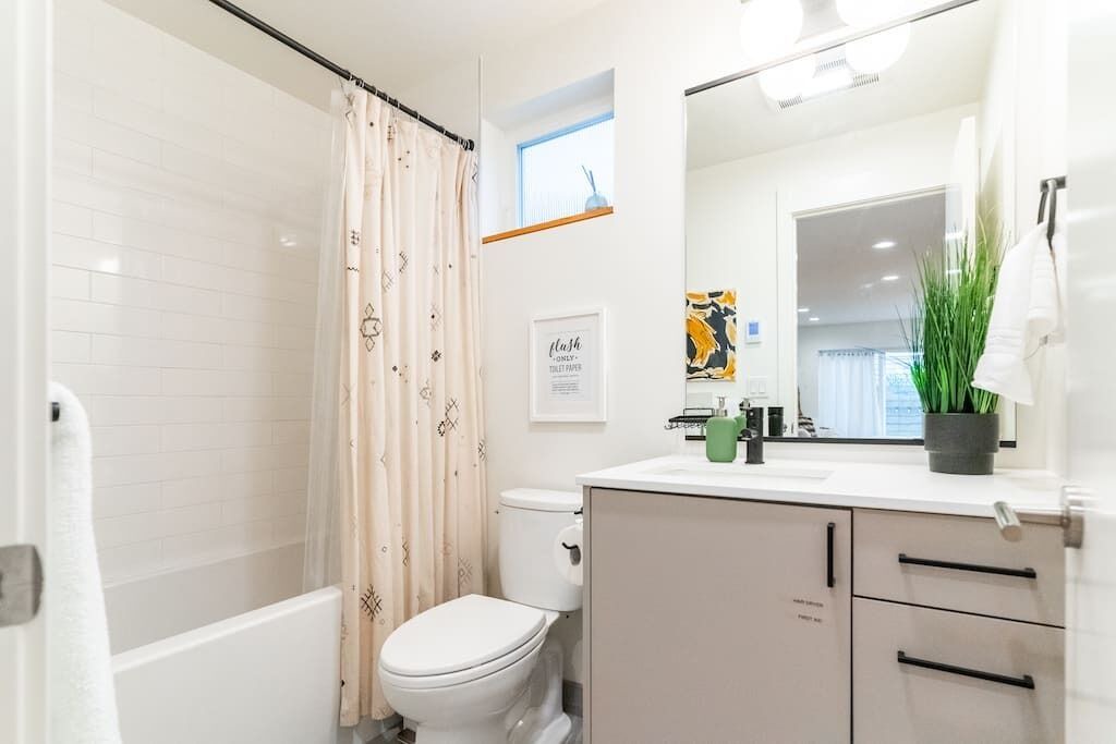 Photo of Bathroom in West Woodland