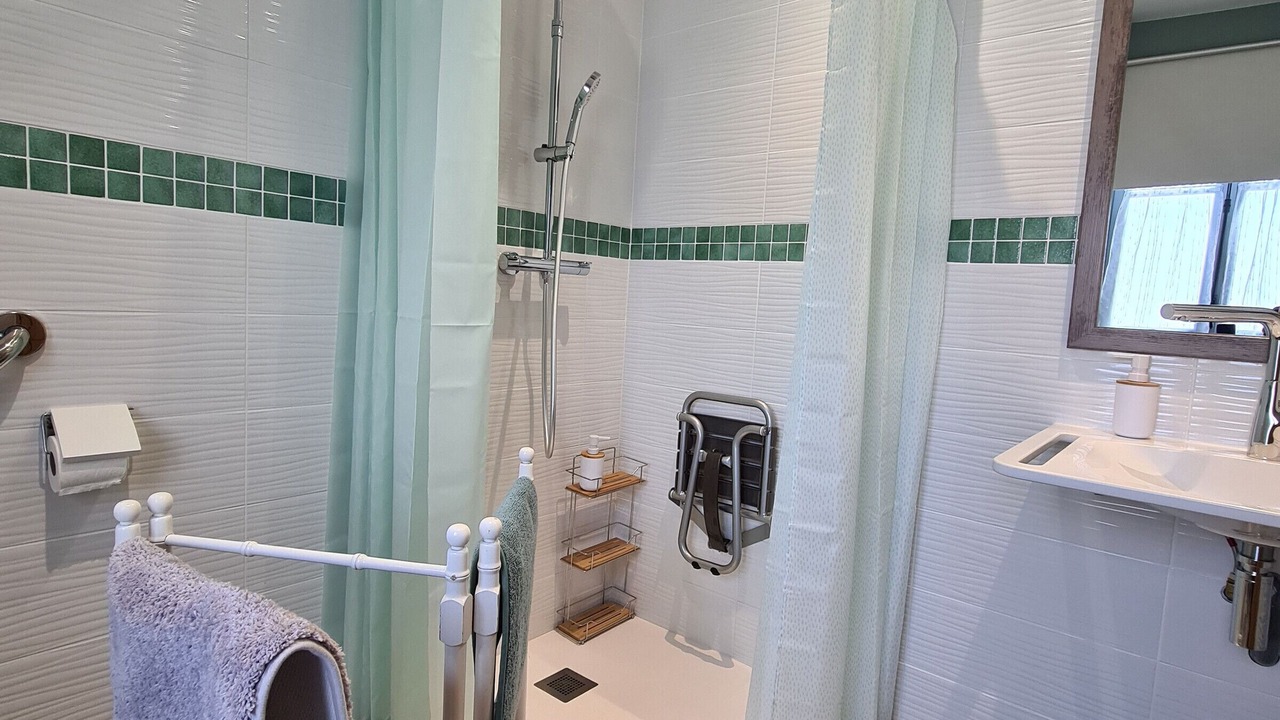 Photo of Bathroom in Briare