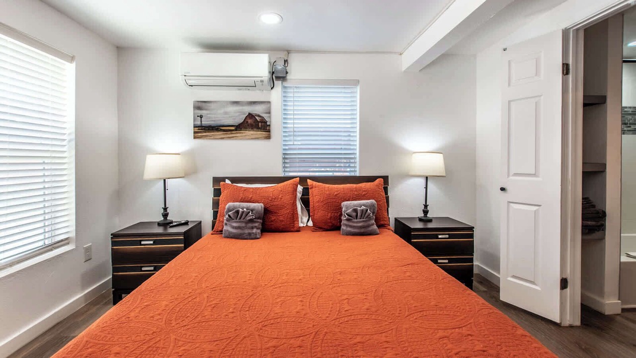 Photo of Bedroom in Del Mar