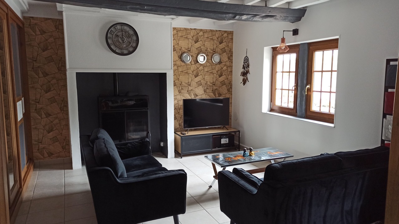 Photo of Livingroom in Cuverville