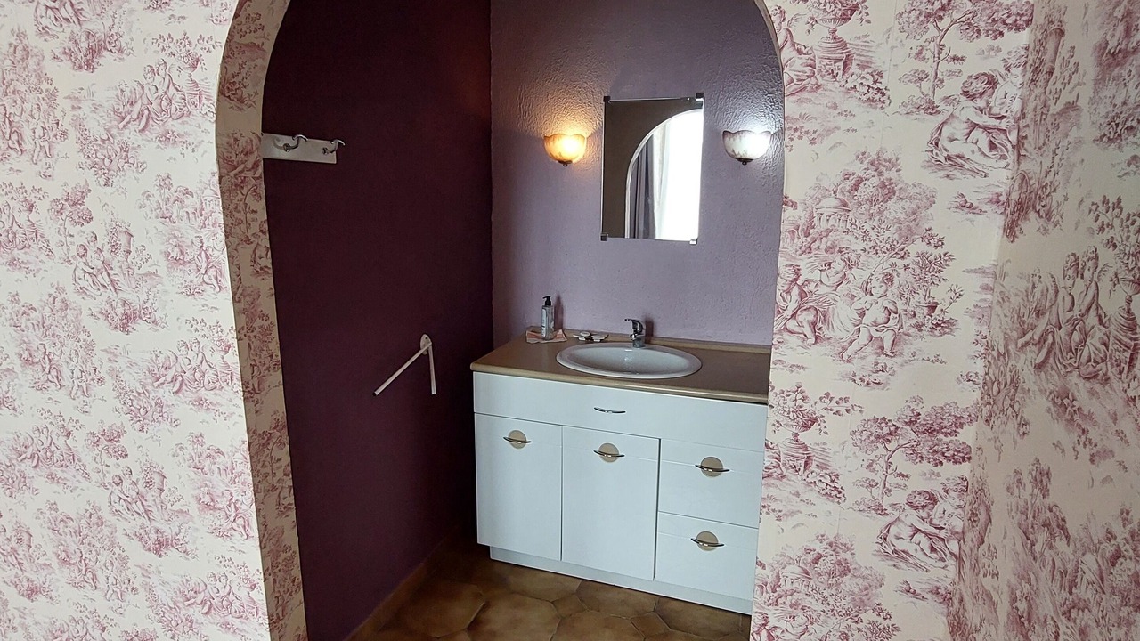 Photo of Bathroom in Saint-Maurice-sous-les-Cotes