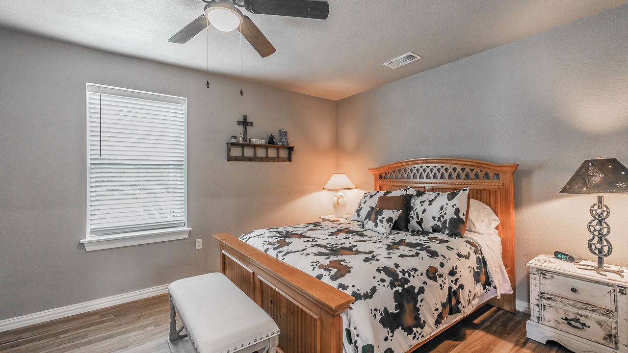 Photo of Bedroom in Weatherford