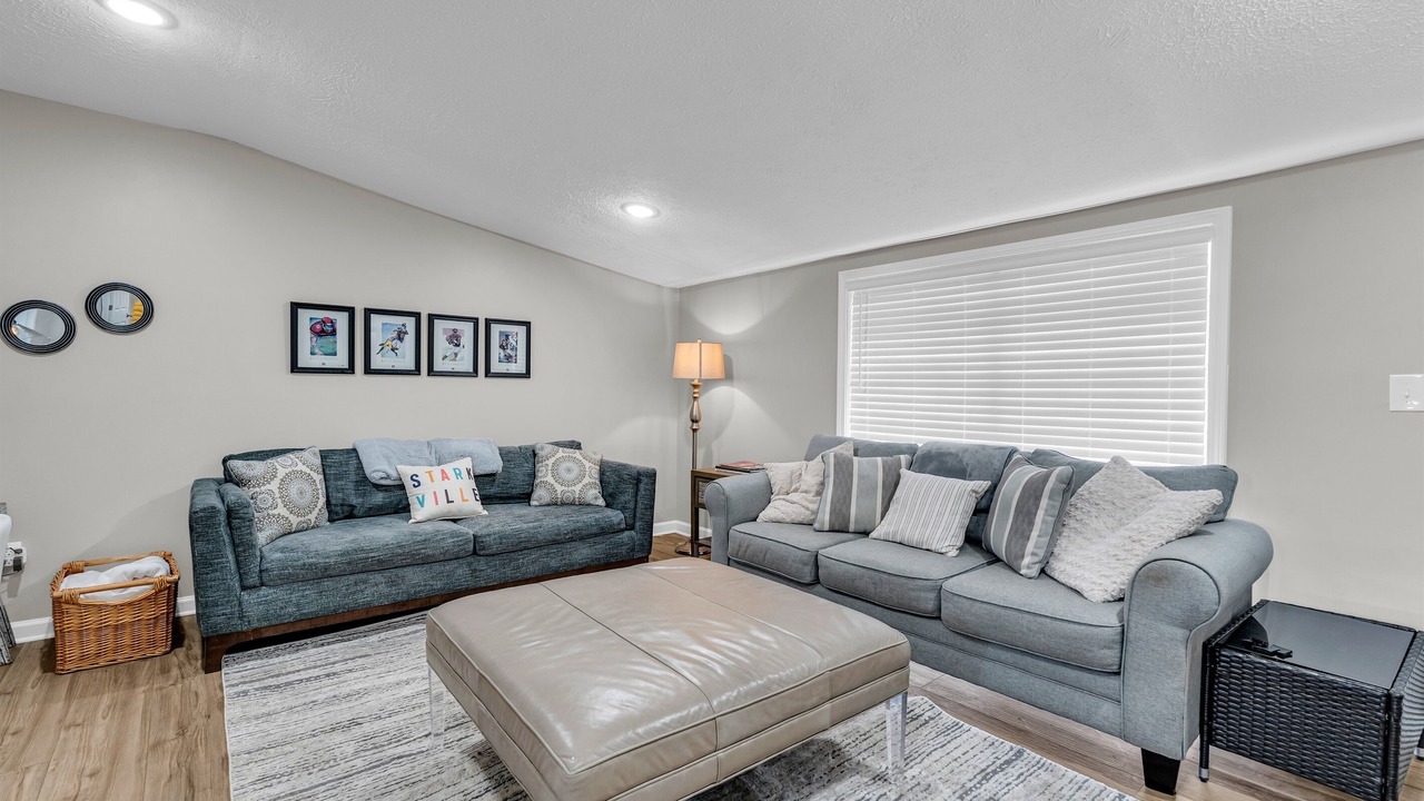 Photo of Livingroom in Starkville