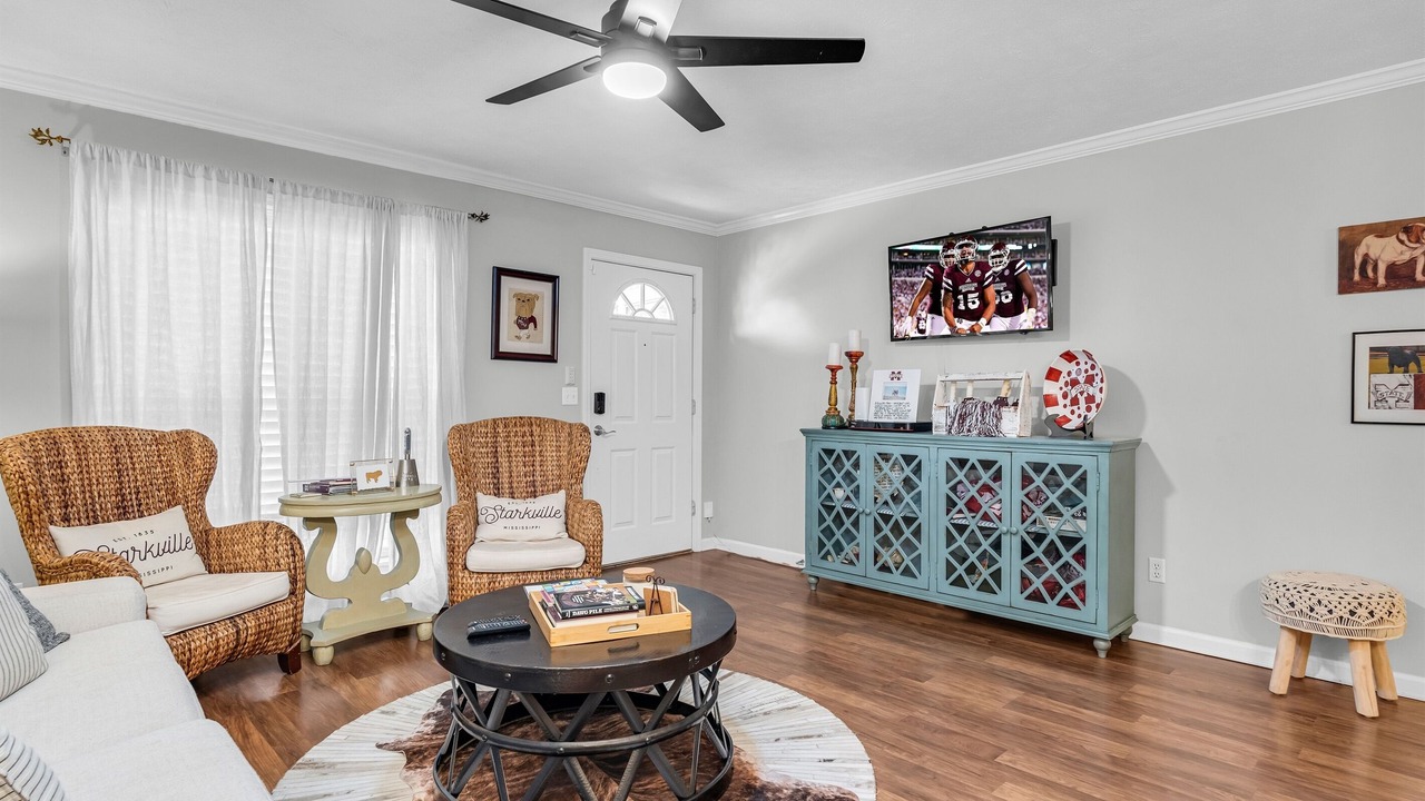 Photo of Livingroom in Starkville