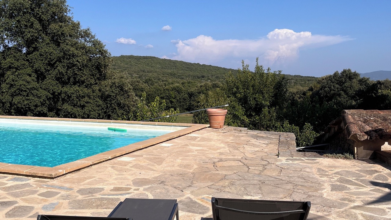 Photo of Outdoor in Saint-Julien-les-Rosiers