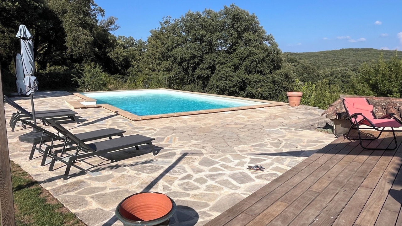 Photo of Outdoor in Saint-Julien-les-Rosiers