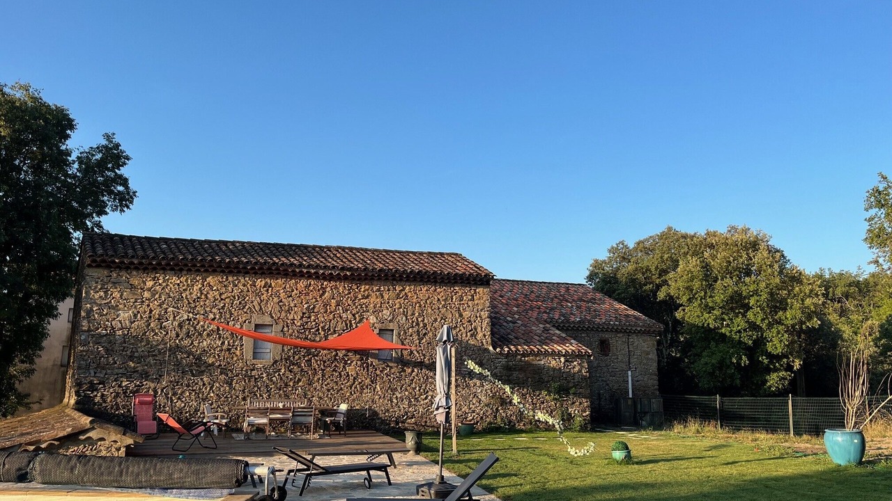 Photo of Outdoor in Saint-Julien-les-Rosiers