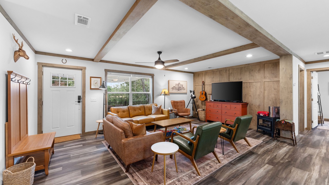 Photo of Livingroom in Red Rock