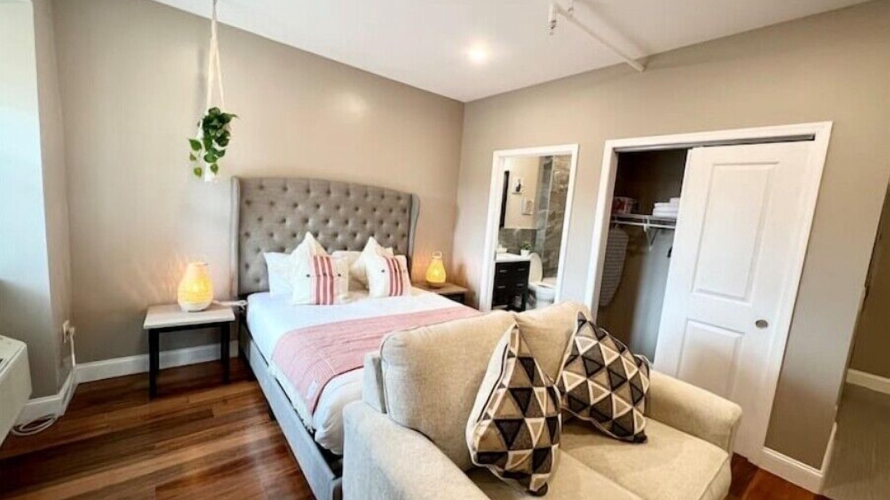 Photo of Bedroom in Logan Square