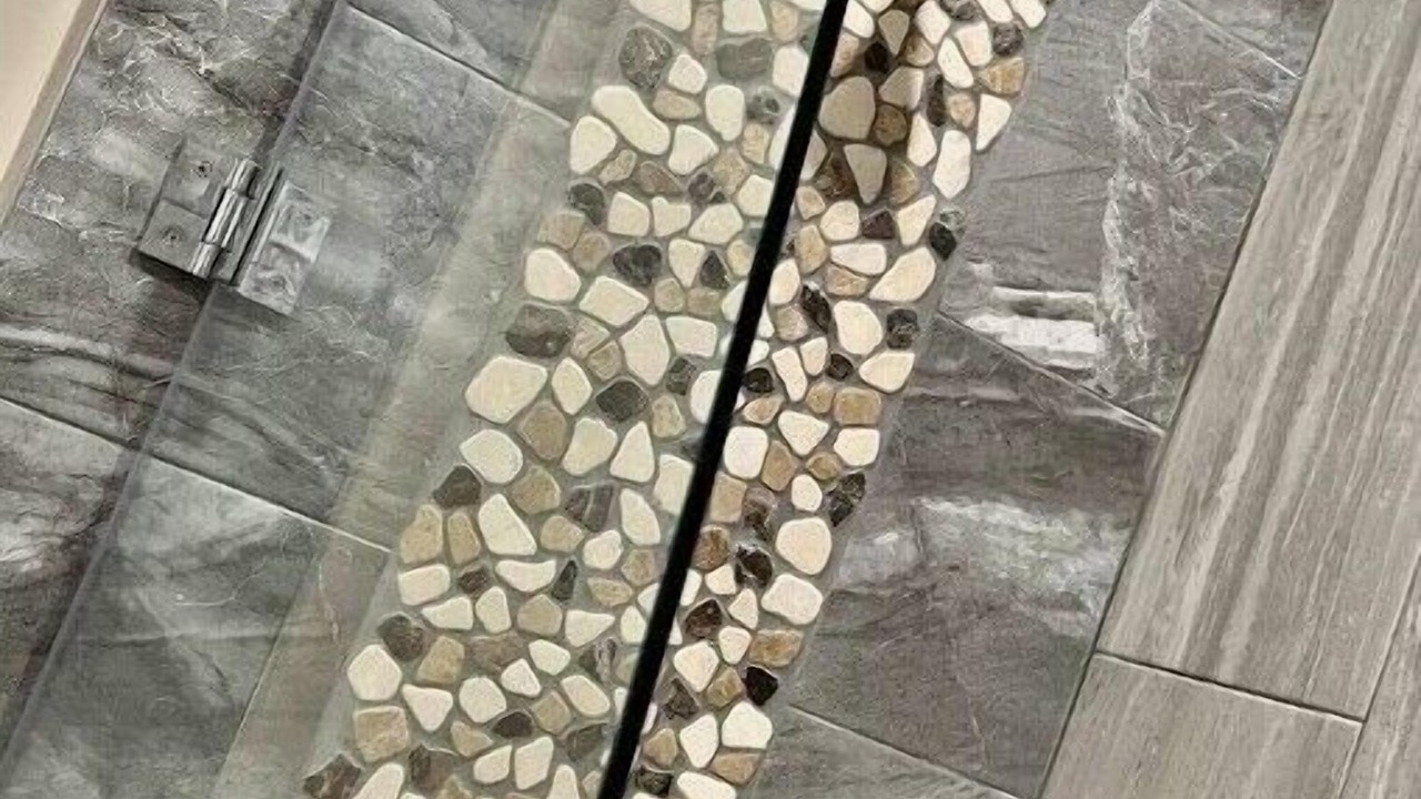 Photo of Bathroom in Logan Square