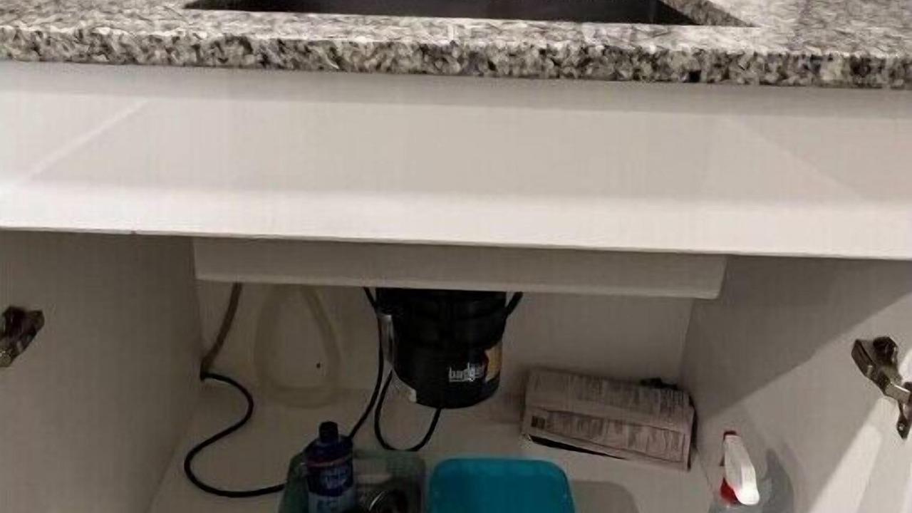 Photo of Bathroom in Logan Square