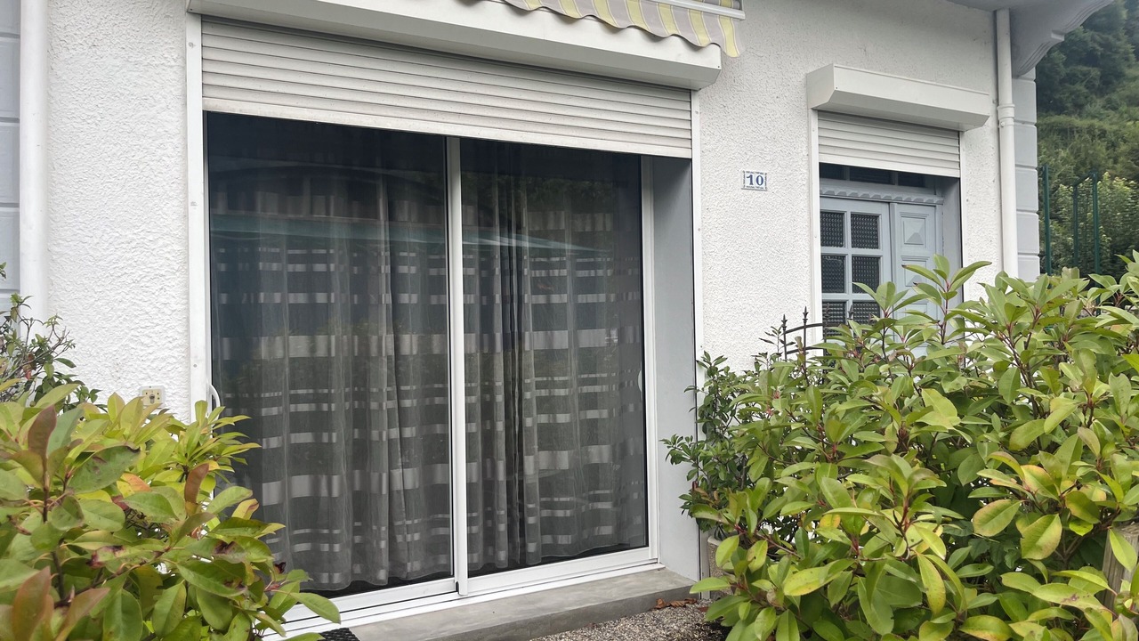Photo of Outdoor in Sarrancolin