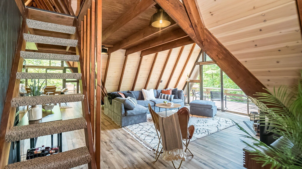Photo of Livingroom in Innsbrook