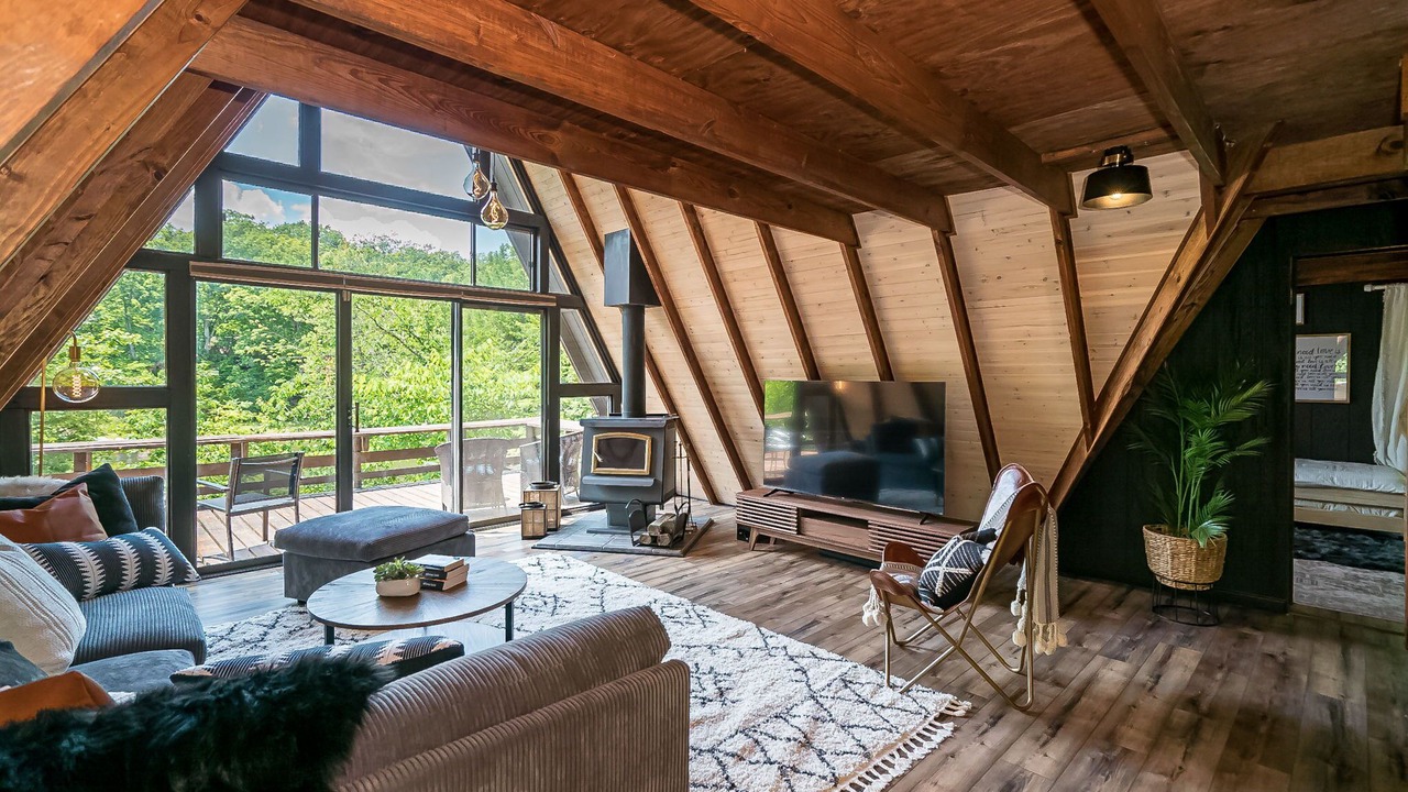 Photo of Livingroom in Innsbrook