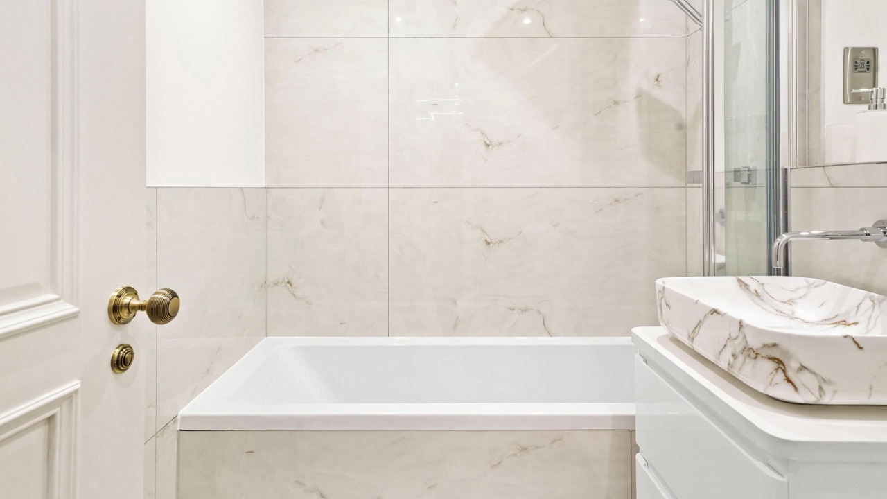 Photo of Bathroom in Reading City Centre