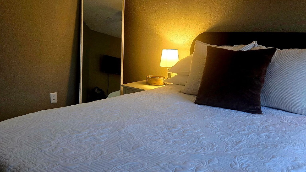 Photo of Bedroom in Veranda Palms