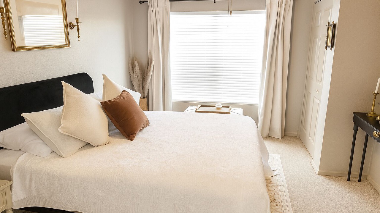 Photo of Bedroom in Veranda Palms
