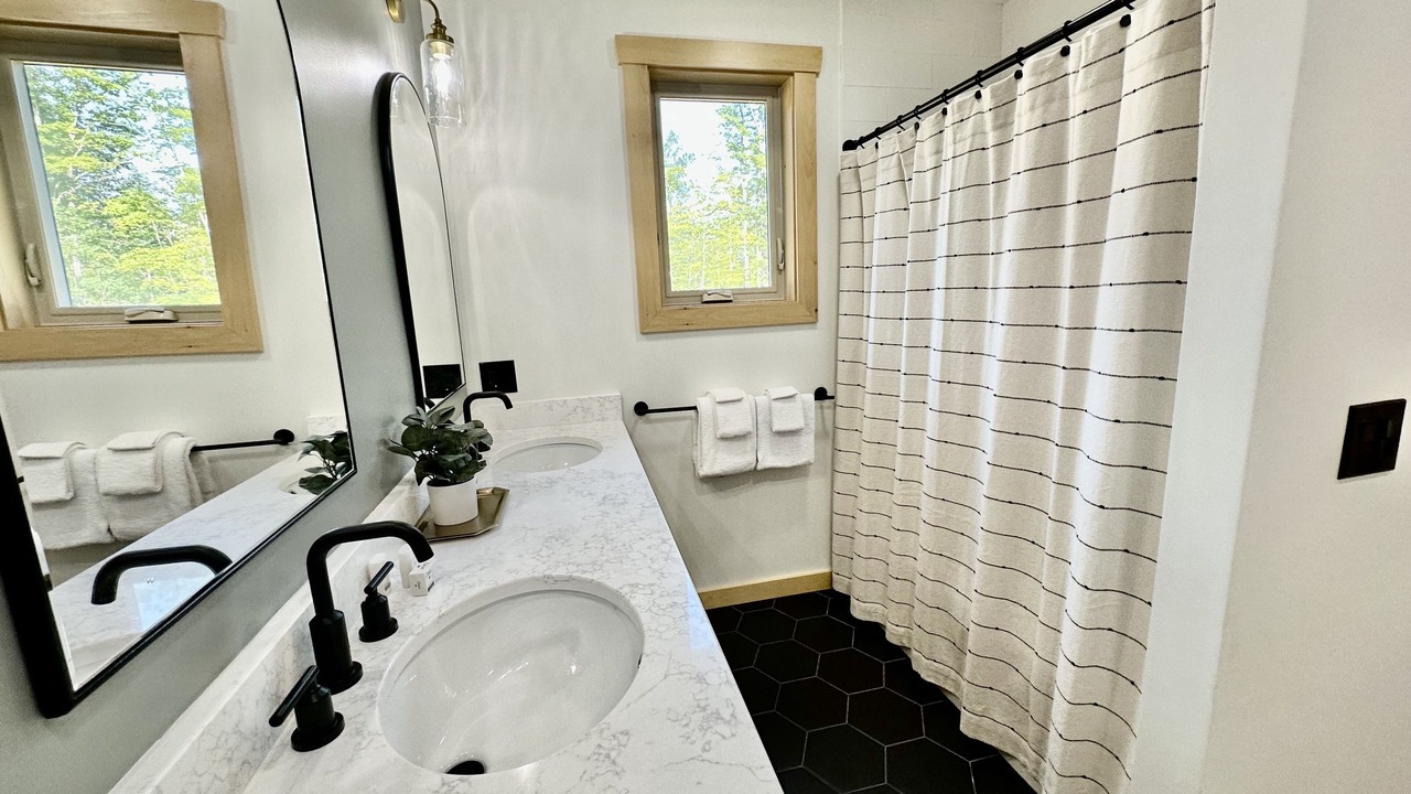 Photo of Bathroom in Bartlett
