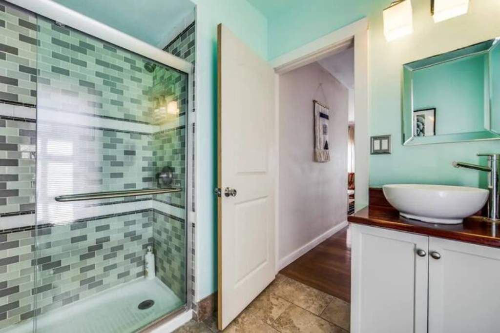 Photo of Bathroom in Near East Side