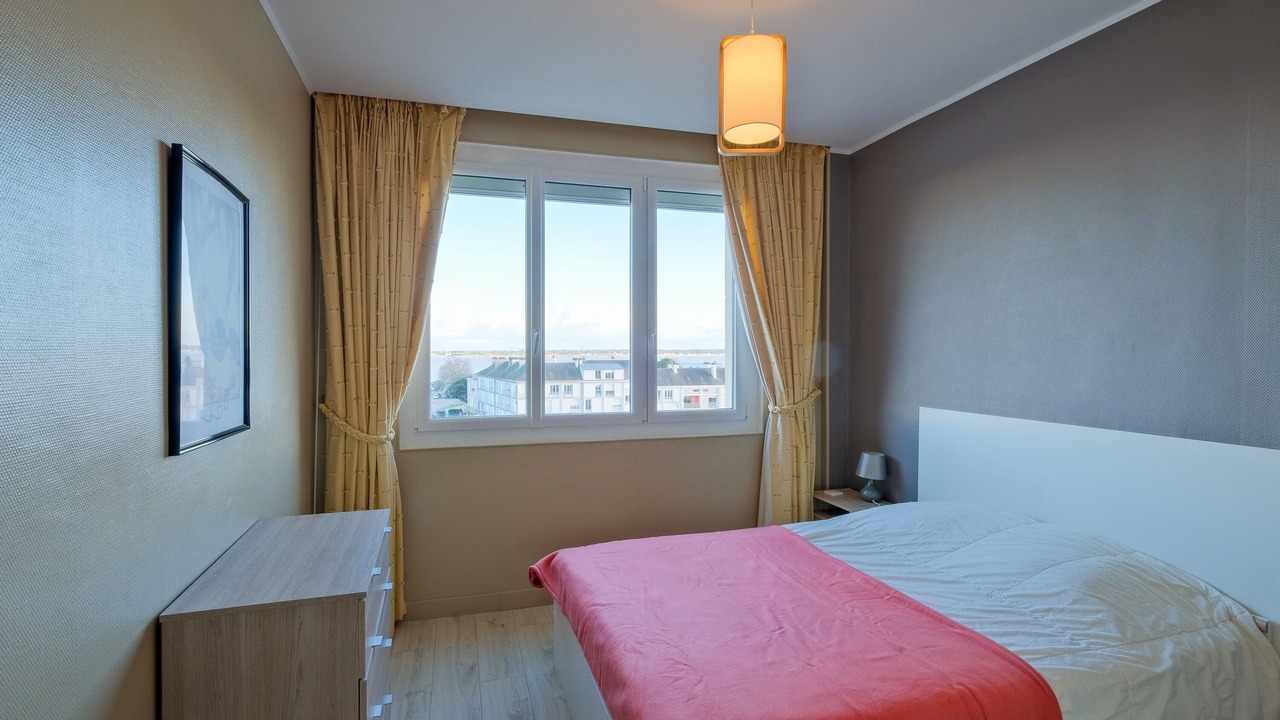 Photo of Bedroom in Saint-Nazaire