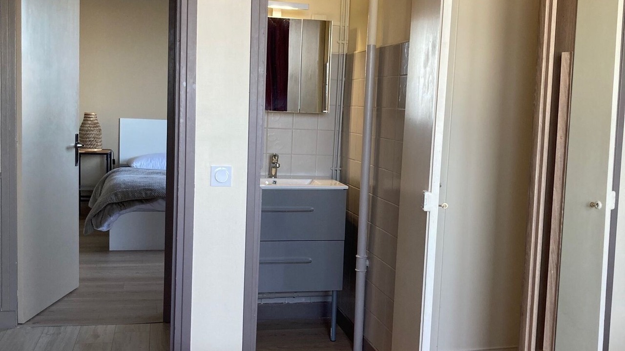 Photo of Bedroom in Saint-Nazaire