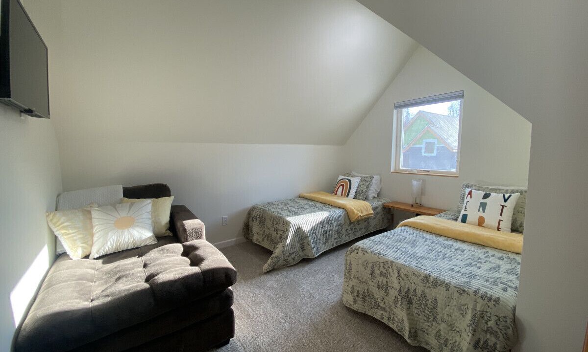 Photo of Bedroom in Talkeetna