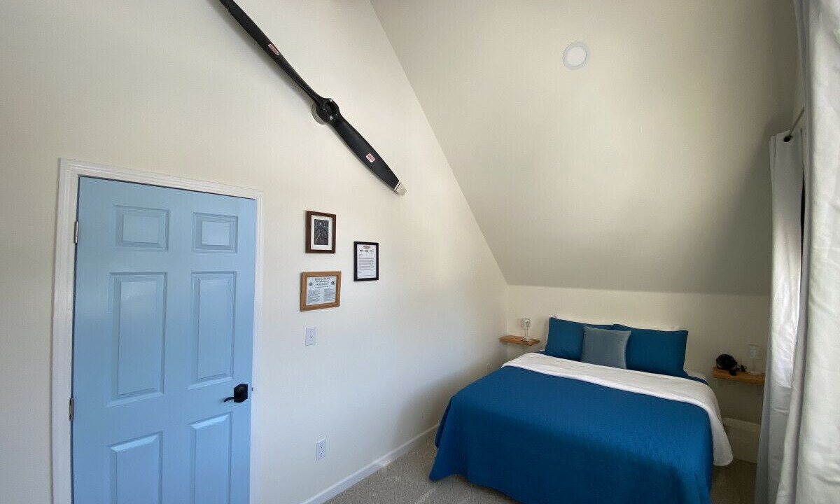 Photo of Bedroom in Talkeetna