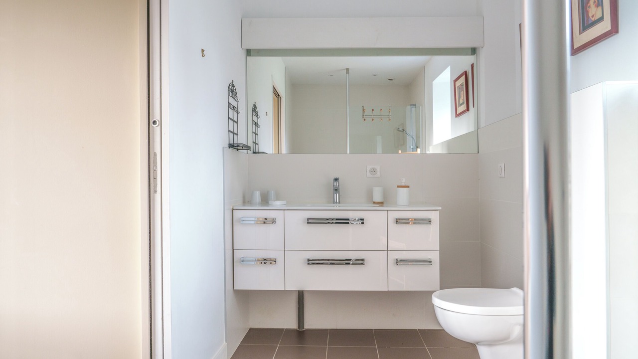 Photo of Bathroom in Bourgueil