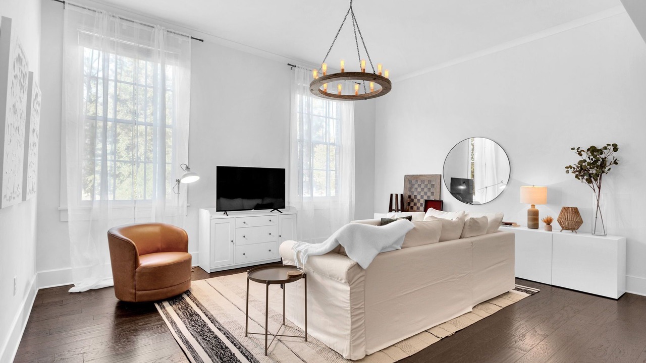 Photo of Livingroom in Chattahoochee Hills