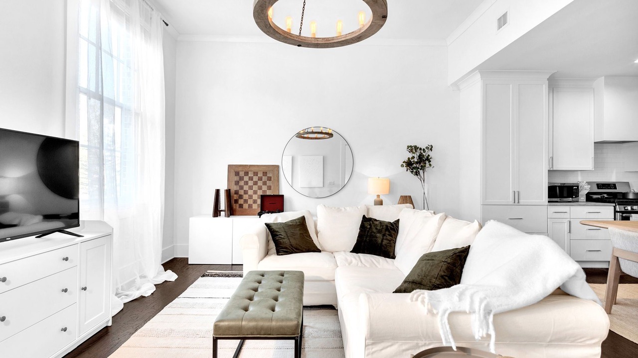 Photo of Livingroom in Chattahoochee Hills