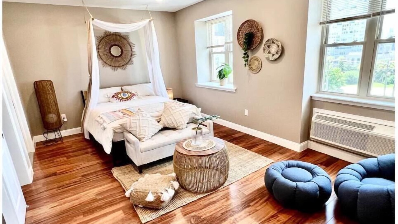 Photo of Bedroom in Logan Square