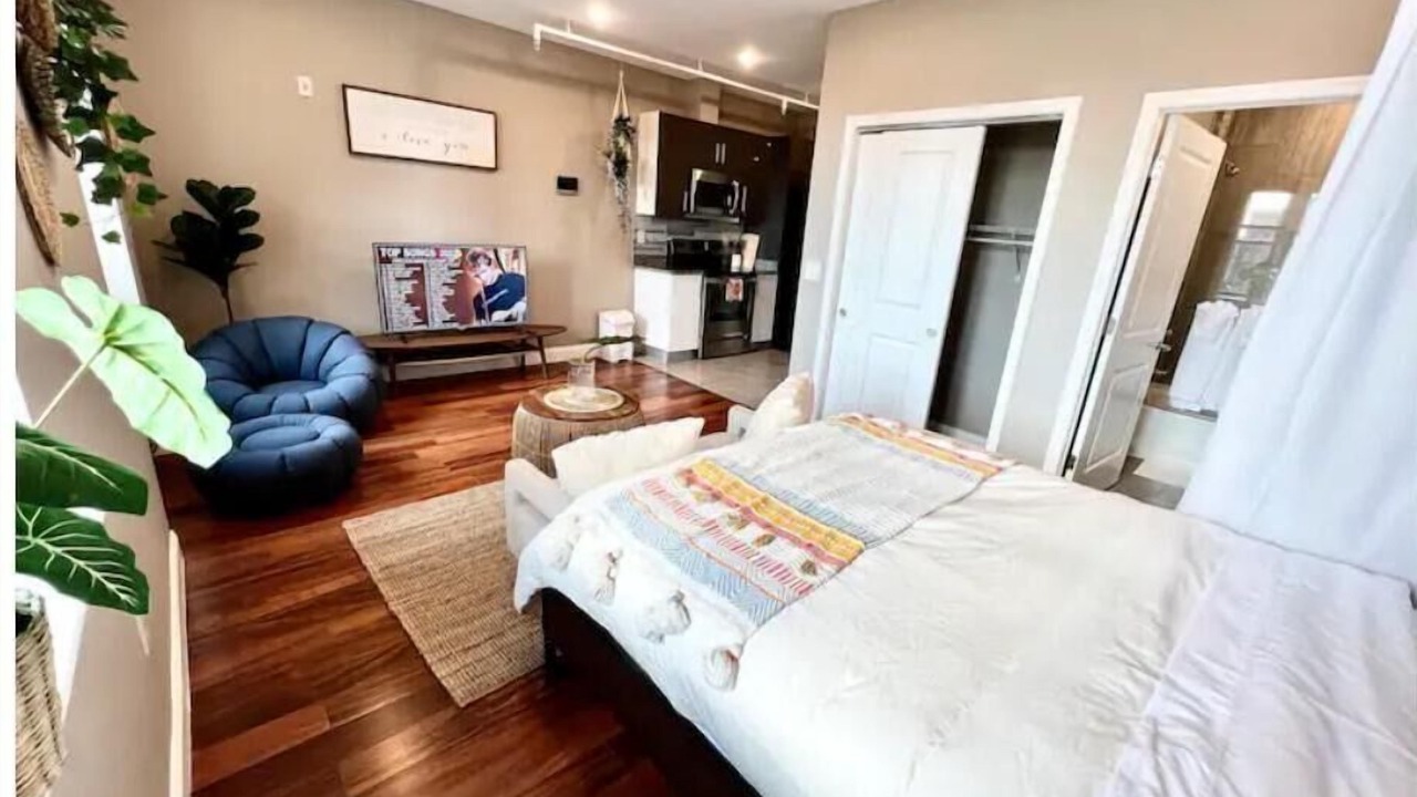 Photo of Bedroom in Logan Square