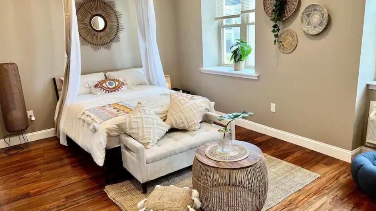 Photo of Bedroom in Logan Square