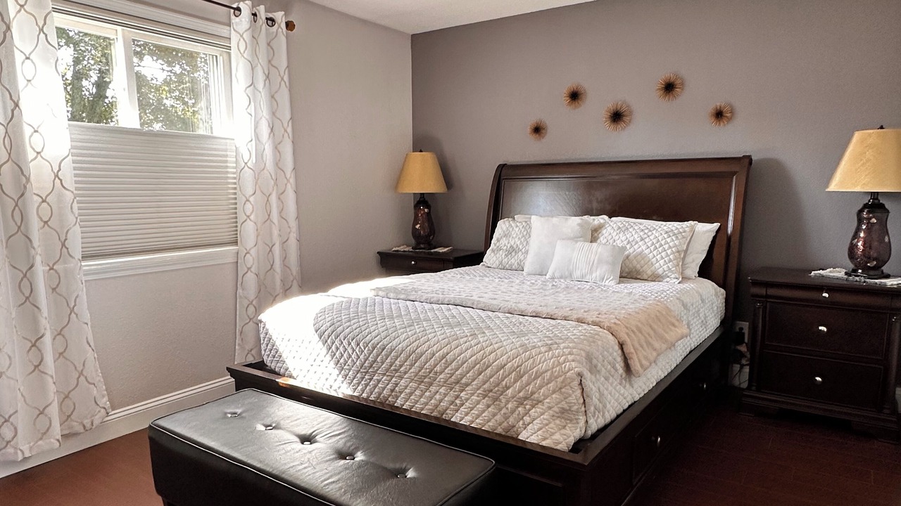 Photo of Bedroom in Tawas City