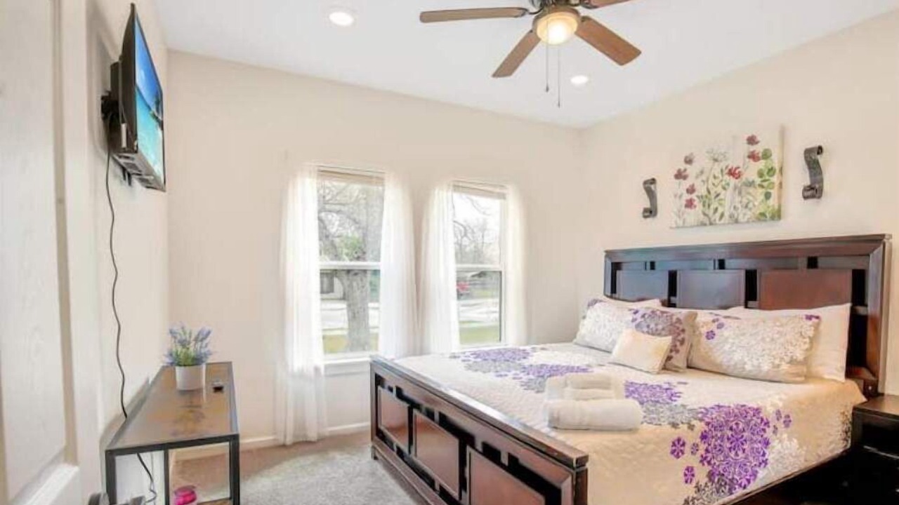 Photo of Bedroom in Harlandale