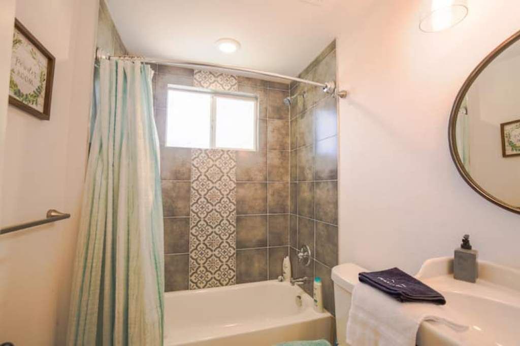 Photo of Bathroom in Harlandale