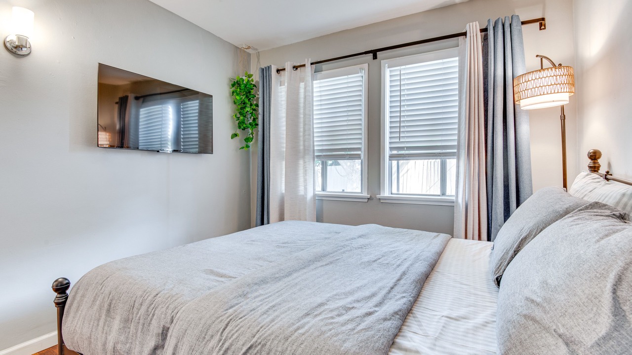 Photo of Bedroom in Magnolia Park