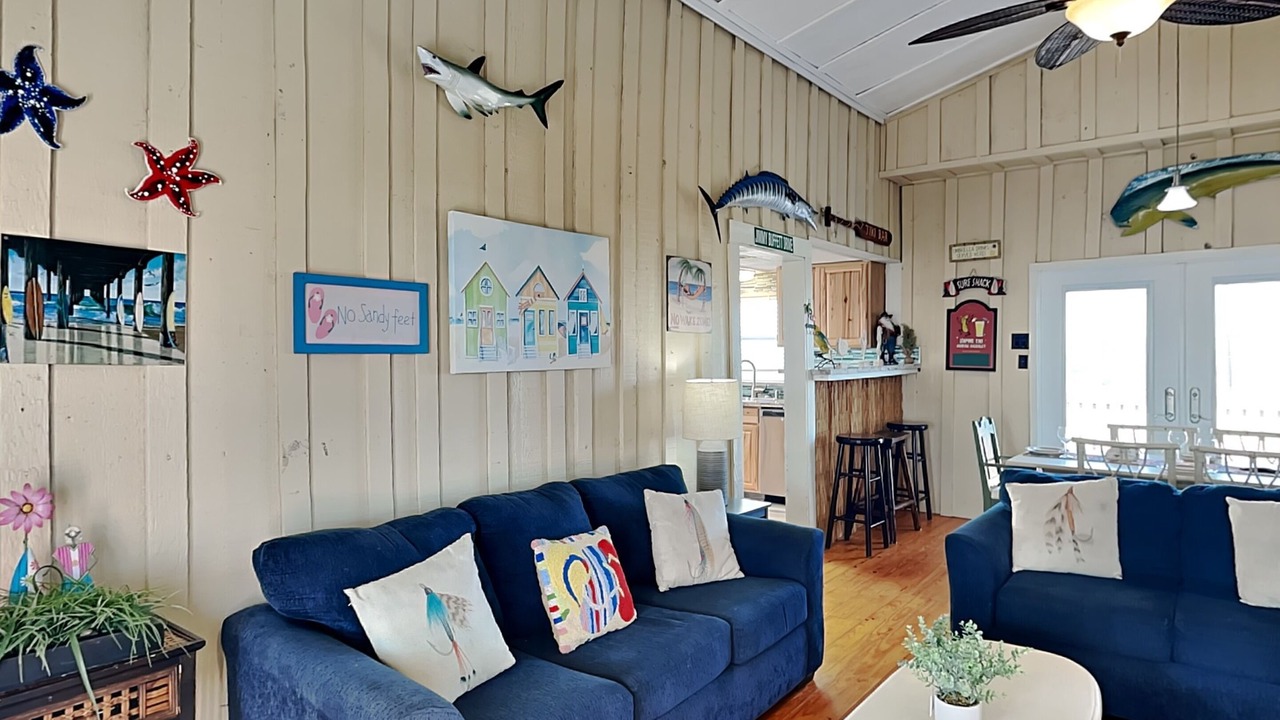Photo of Livingroom in Bermuda Beach